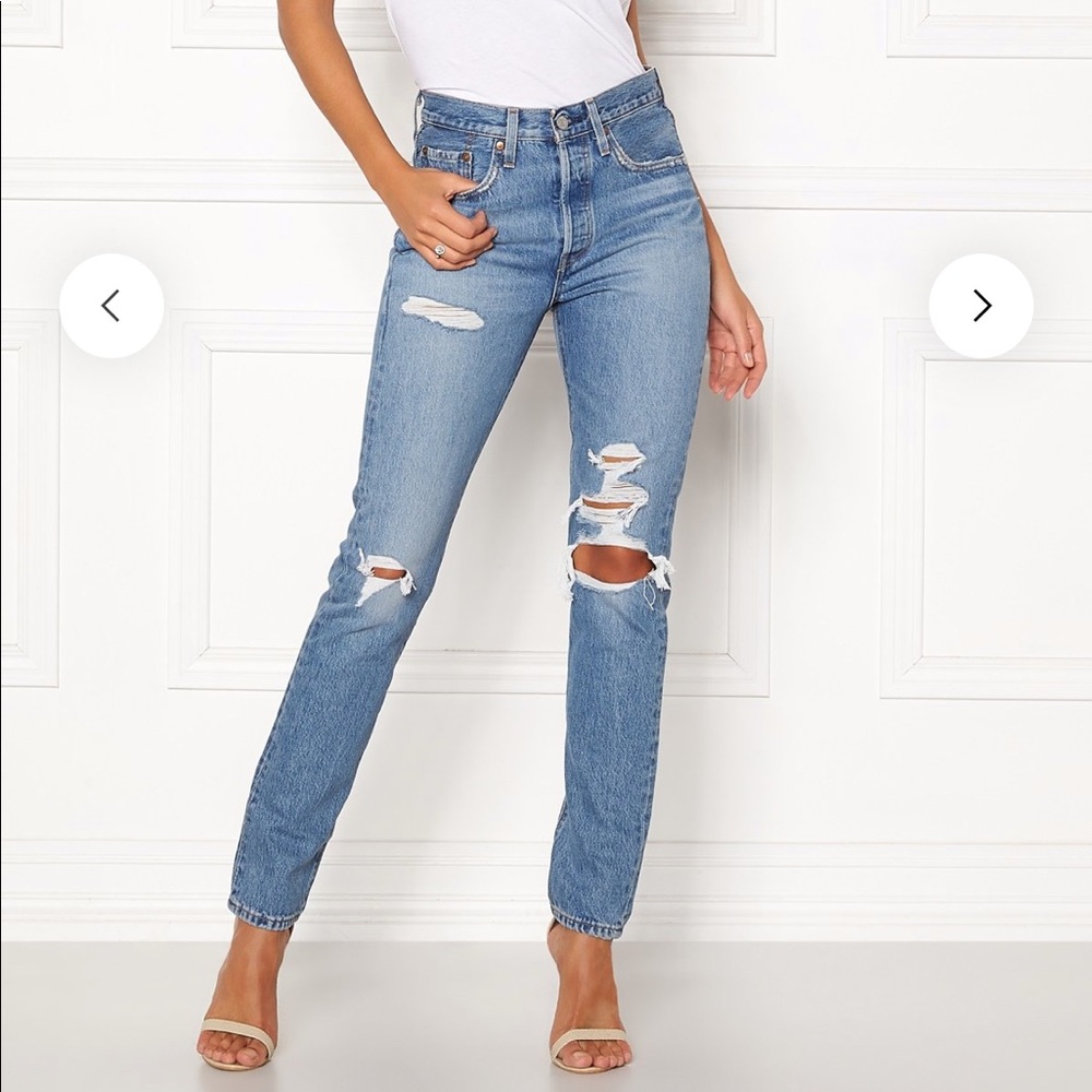 New Levi’s 501 Skinny distressed